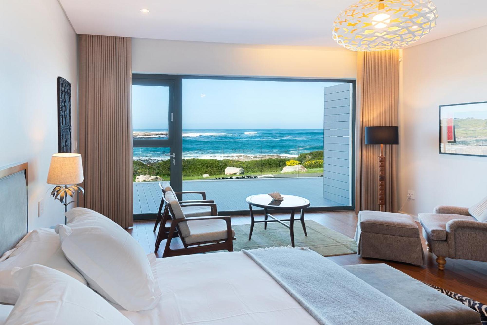 Schulphoek House Hermanus Exterior foto A room at the hotel