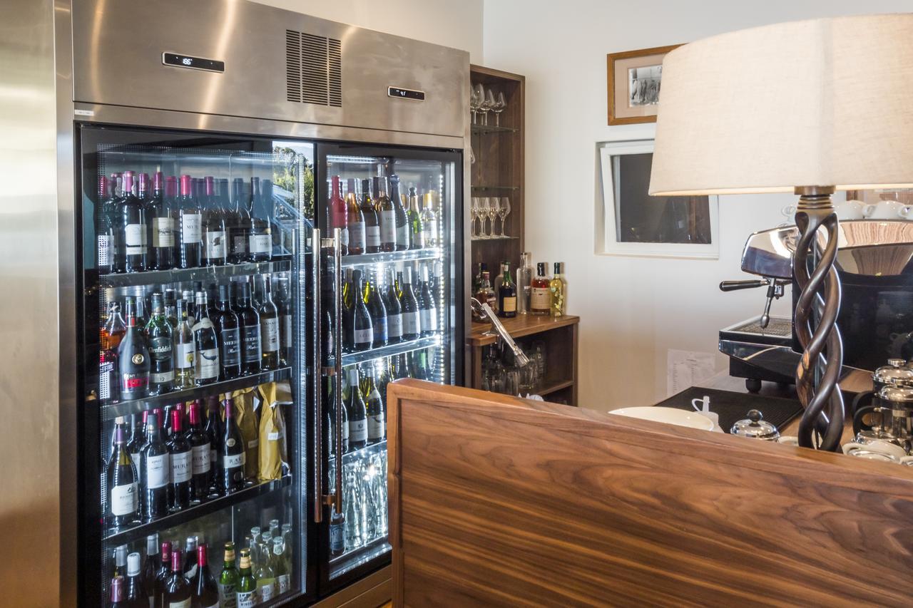 Schulphoek House Hermanus Exterior foto A wine cooler
