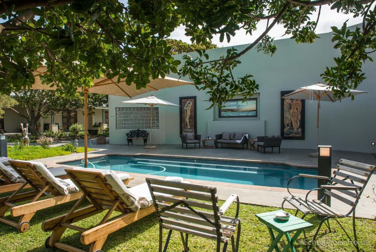 Schulphoek House Hermanus Exterior foto The swimming pool at the hotel